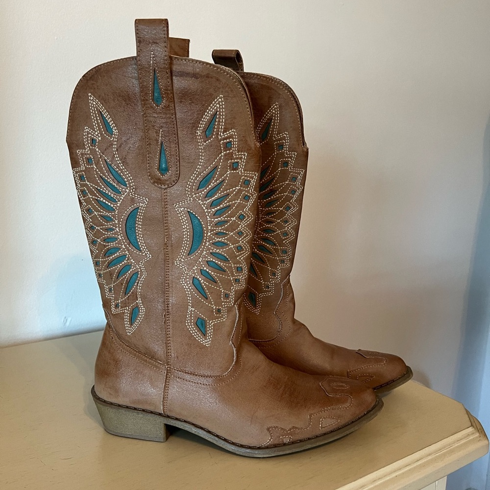 Cowboy boots
